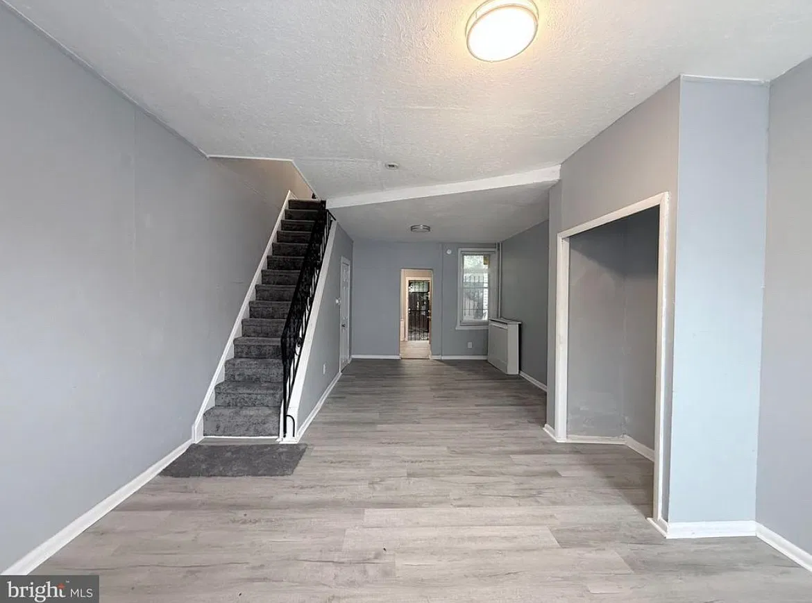 3 bed, 1136 sqft, $1,650 — Photo 3