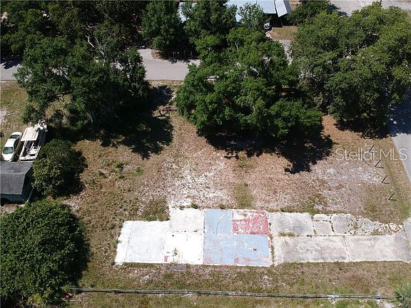 3rd image of 1130 NE Polk Ave