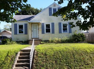 321 W 37th St, Anderson, IN 46013