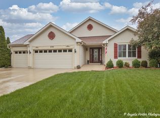 2102 Spring Creek Ln, McHenry, IL 60050