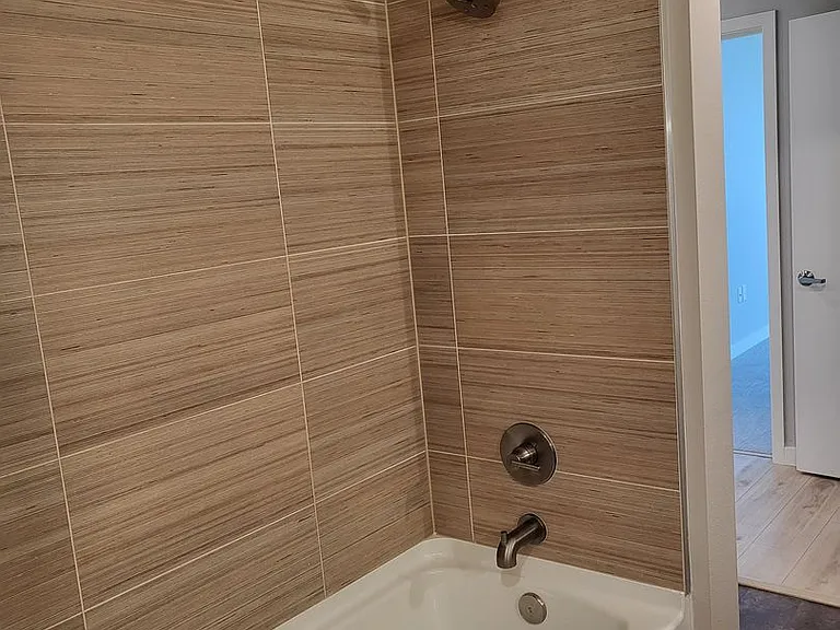 Pacific Ridge Apartments — Photo 14