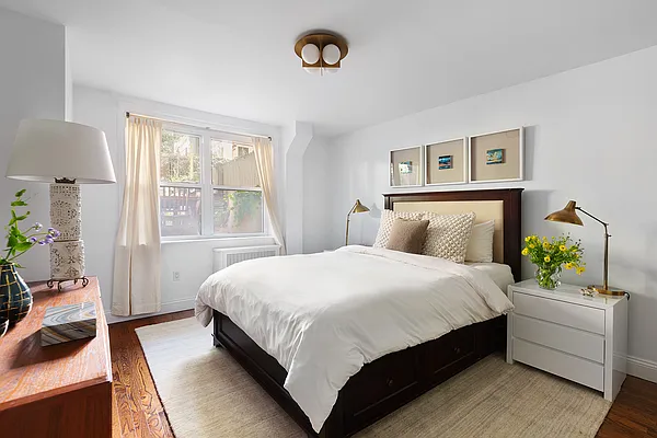 Sold by Compass | media 8