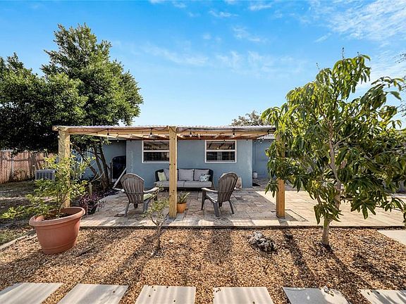 4th image of 2138 Timber Ln