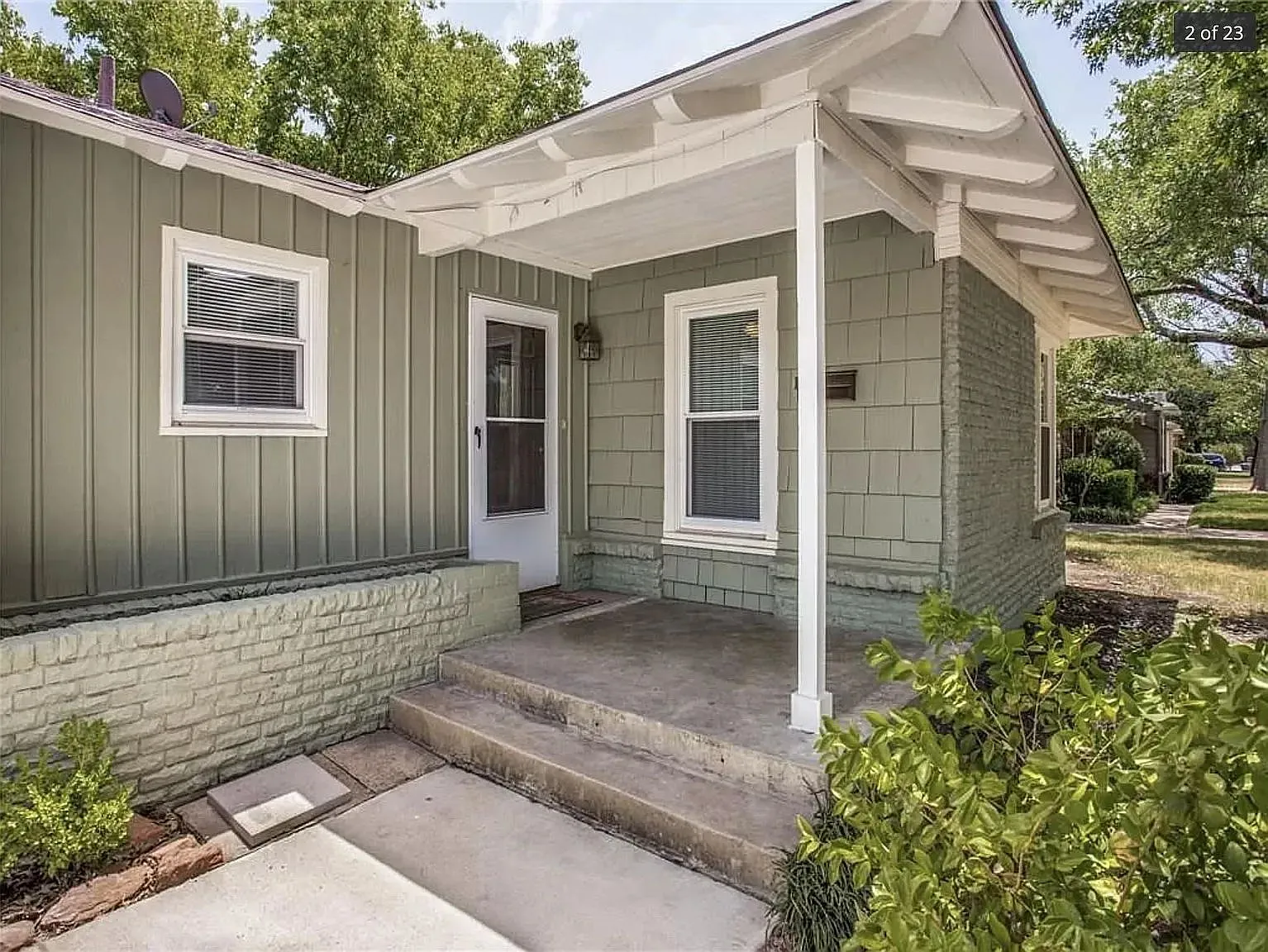 5 bed, 2.0 bath, 1955 sqft, $2,700 — Photo 2