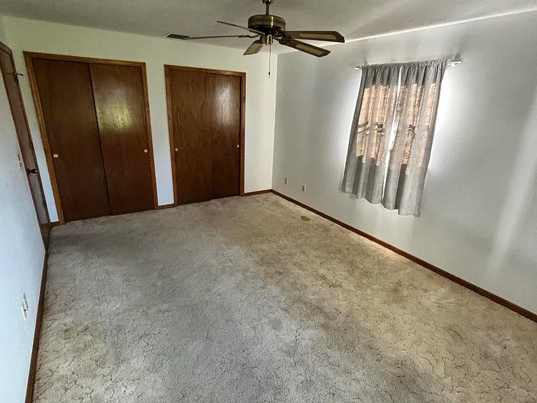 337 NW Tyler Ave — Photo 12