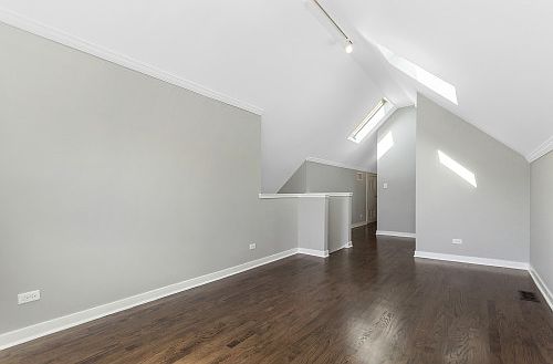 5th image of 1226 N Greenview Ave APT 4F