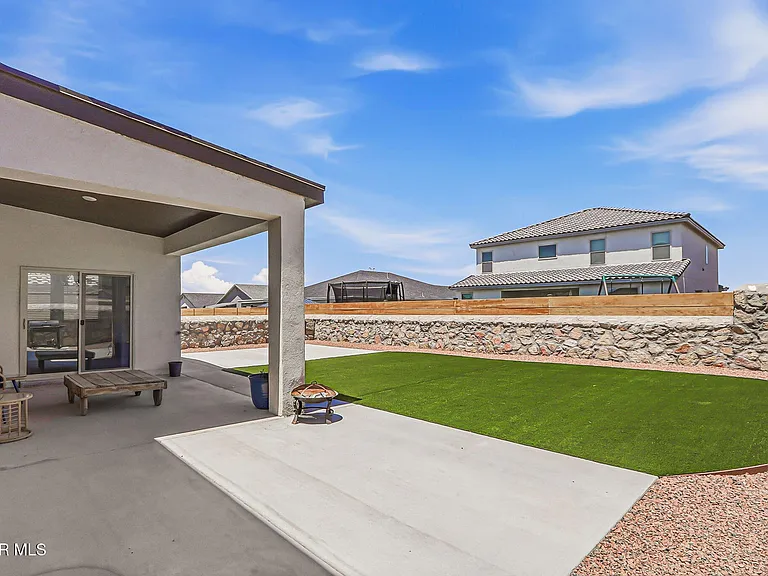 7509 Enchanted Park Dr — Photo 18