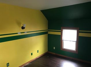 113 8th St NW, Barberton, OH 44203