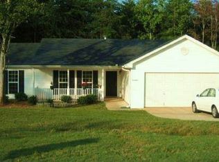 345 Sundew Ln, Mount Airy, GA 30563