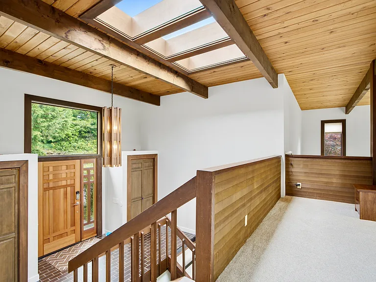 6730 W Mercer Way — Photo 17