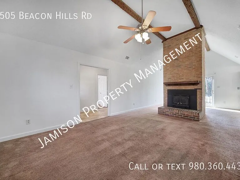 8505 Beacon Hills Rd — Photo 4