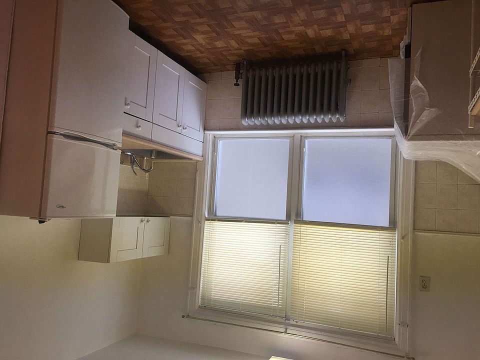 1st image of 3084 37th St APT 3