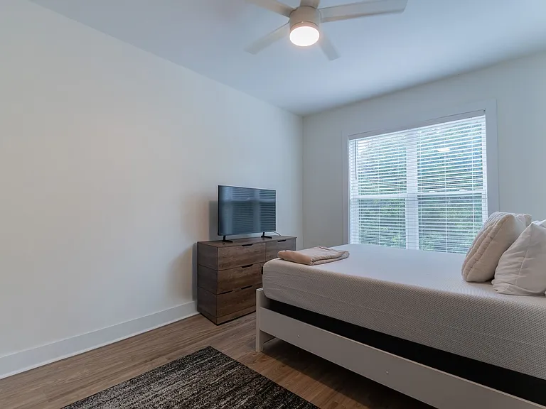 812 SW 5th Ter #2 — Photo 12