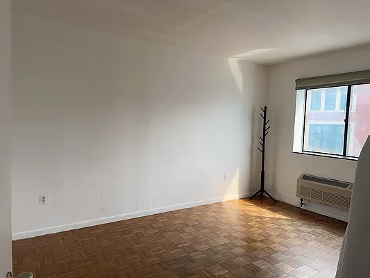 Rented by CPRE NY LLC | media 3