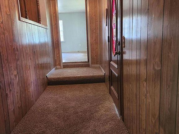 2nd image of 4211 Meadowlane Dr