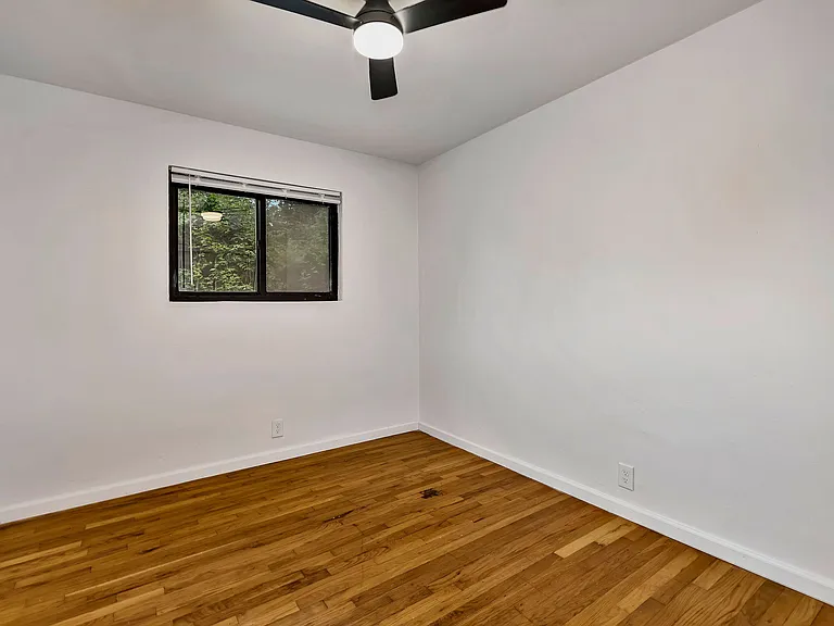 2535 Lysle Ln #3A — Photo 13
