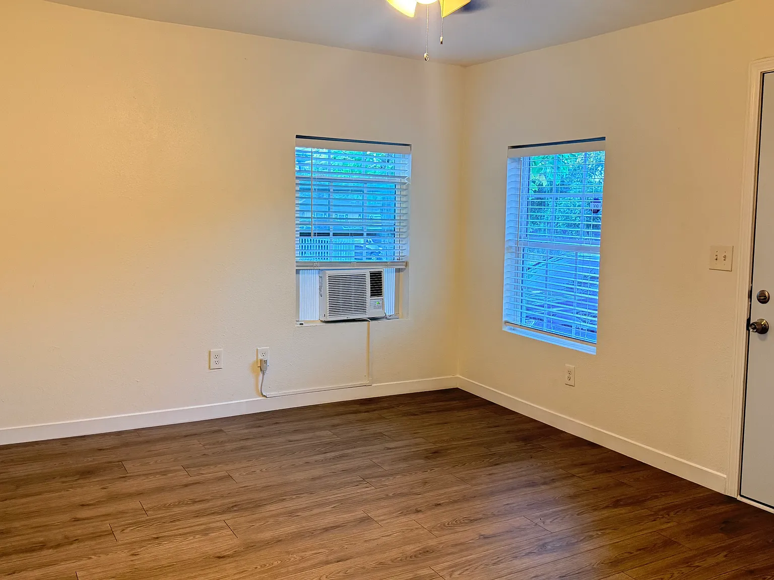2 bed, 1026 sqft, $1,695 — Photo 2