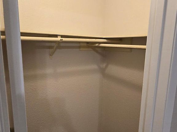 4th image of 514 E Park Ave