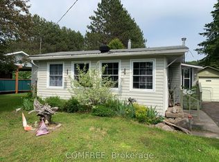 39 Lake St, South Algonquin, ON K0J2M0