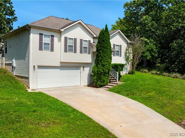 67 Sherwood Dr, Camdenton, MO 65020