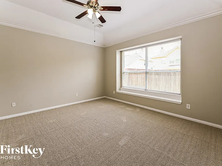 18410 Steamboat Inn Dr — Photo 11