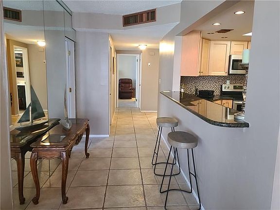 2nd image of 3800 Galt Ocean Dr APT 1111