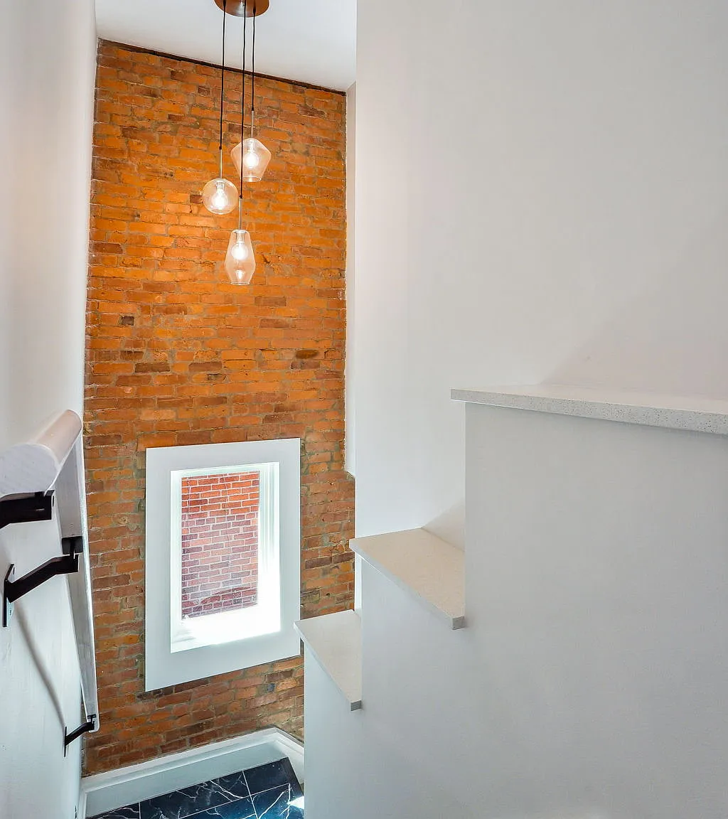 2 bed, 1.5 bath, 1282 sqft, $2,495 — Photo 4