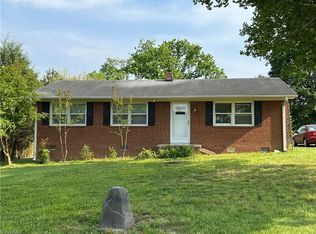 4112 Kivett Dr, Jamestown, NC 27282