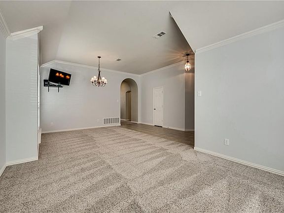 4th image of 2688 Waterway Dr