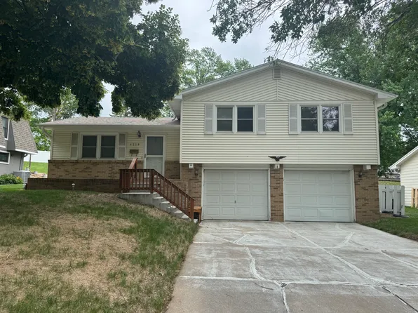 4219 E Ave, Kearney, NE 68847