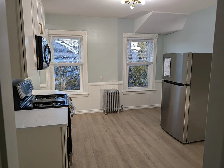 577 Central Ave #2 — Photo 4