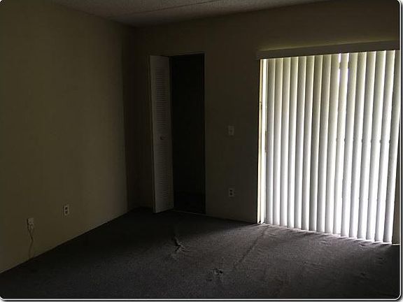 3rd image of 101 Meadows Circle #101
