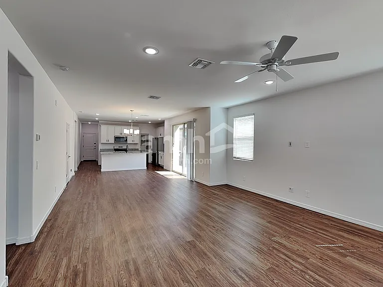 15074 W Sherman St — Photo 9