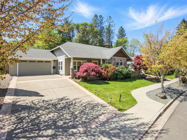 2270 Haviland Dr, Grants Pass, OR 97527