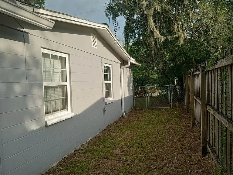 520 NW 26th Ave — Photo 30