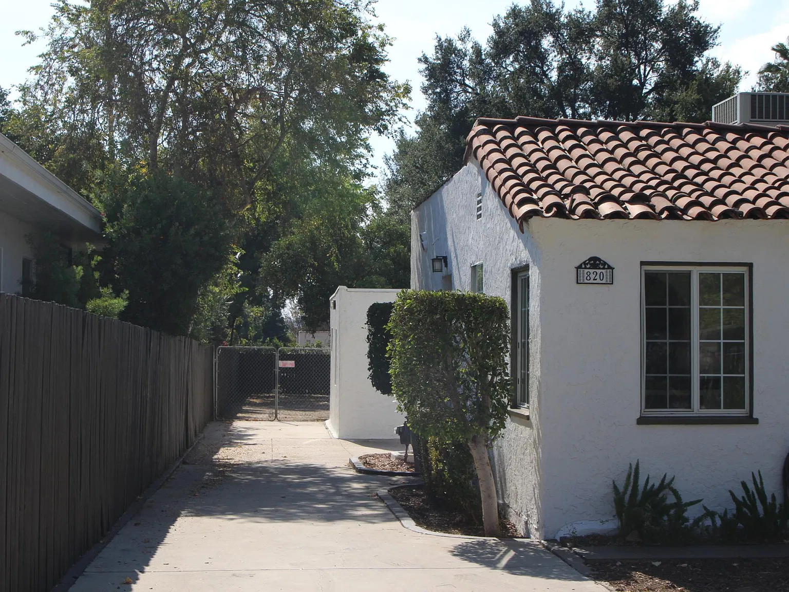 3 bed, 1452 sqft, $5,250 — Photo 3