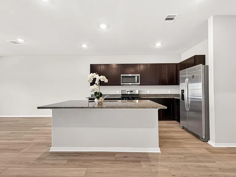 5330 Buffalo Grass Ln — Photo 13