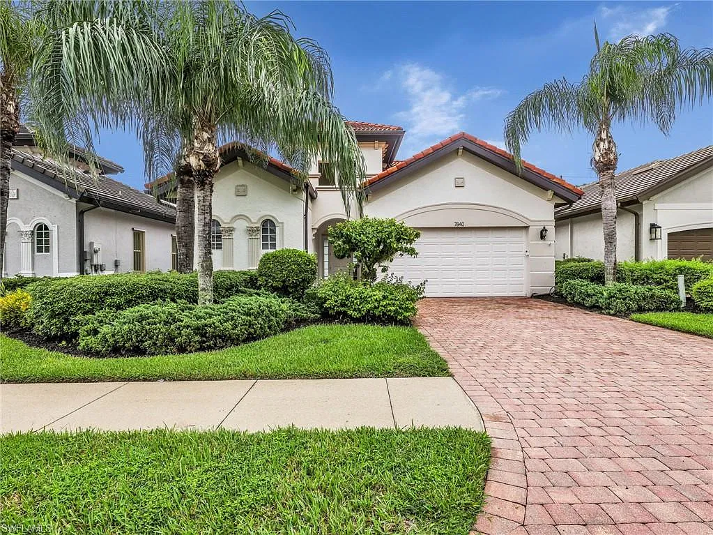 3 bed, 3.0 bath, 1915 sqft, $13,900 — Photo 1