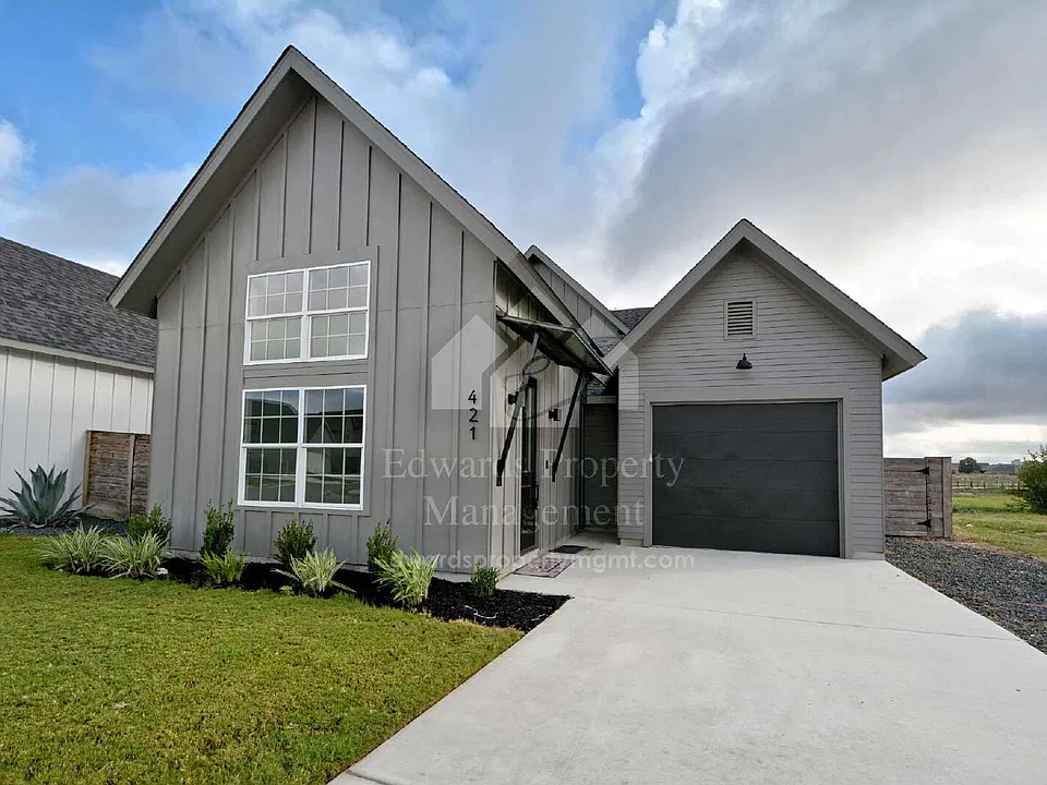 421 Constance Dr