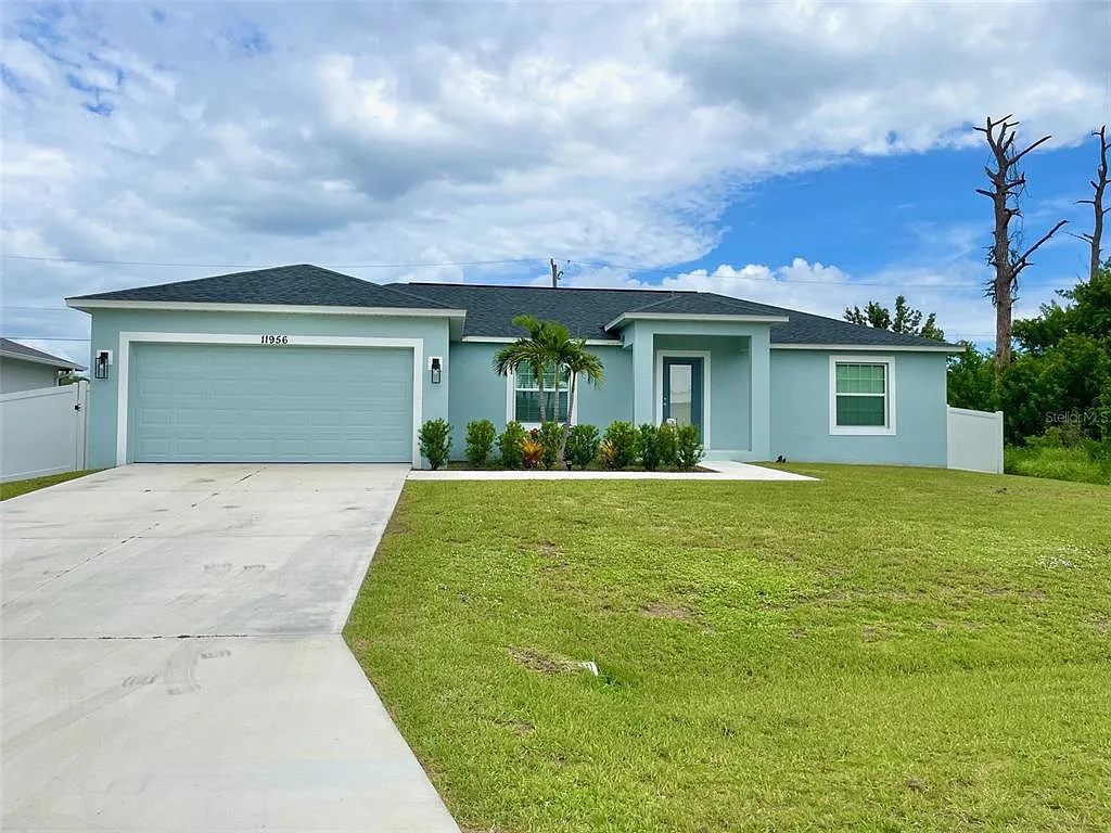 3 bed, 2.0 bath, 1639 sqft, $2,100 — Photo 1
