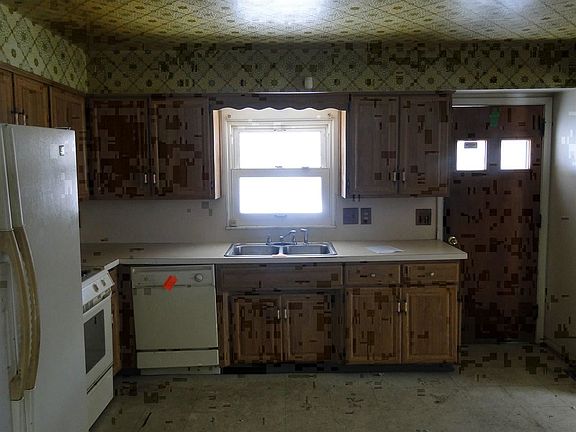 3rd image of 1813 W Home Ave