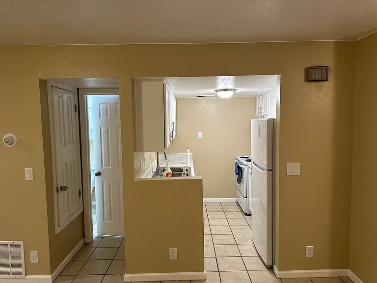 648 Bataan Dr SW — Photo 3