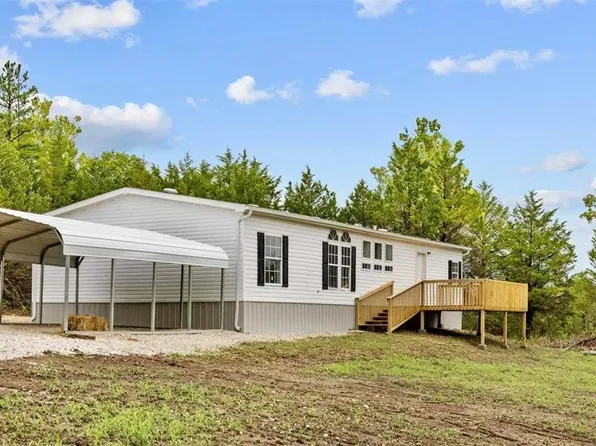 10191 Desloge Park Dr, Potosi, MO 63664
