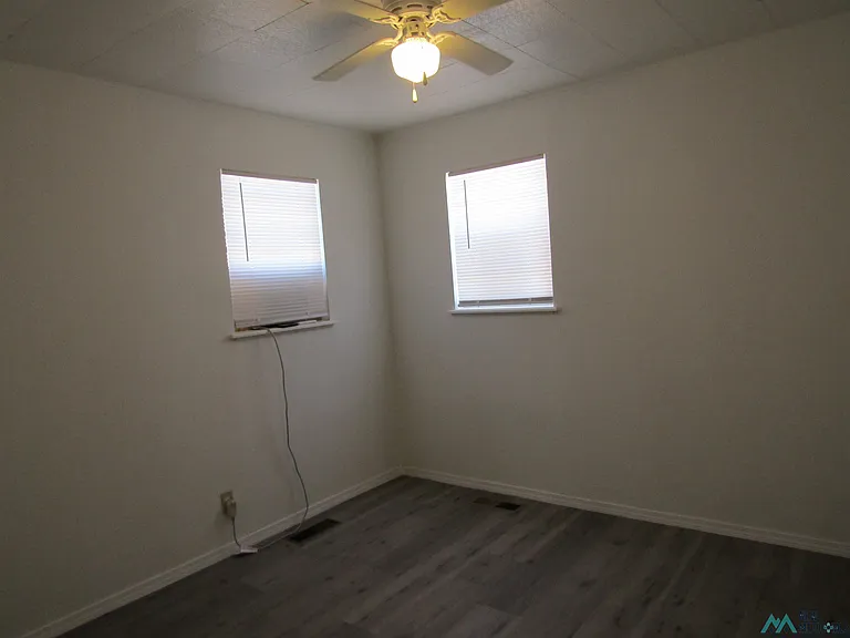 3710 W Grand Ave — Photo 11