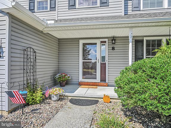 2nd image of 8 Mayflower Dr #L-0103