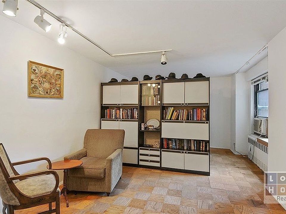 1st image of 210 Broadway APT H302
