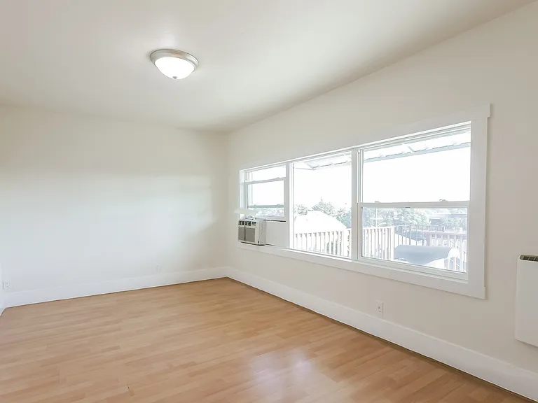 2849 Delaware St #4 — Photo 5