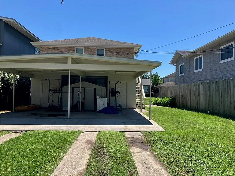 6618 Marshal Foch St — Photo 22