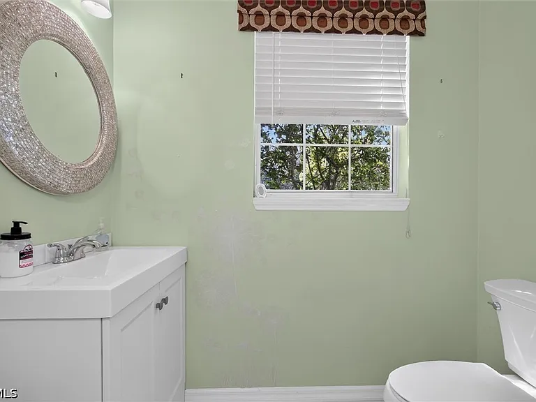3241 Cottonwood Bnd #101 — Photo 31