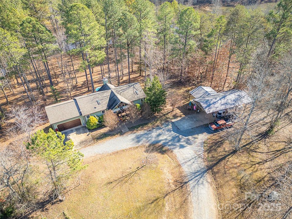 1st image of 138 S Chatem Ct